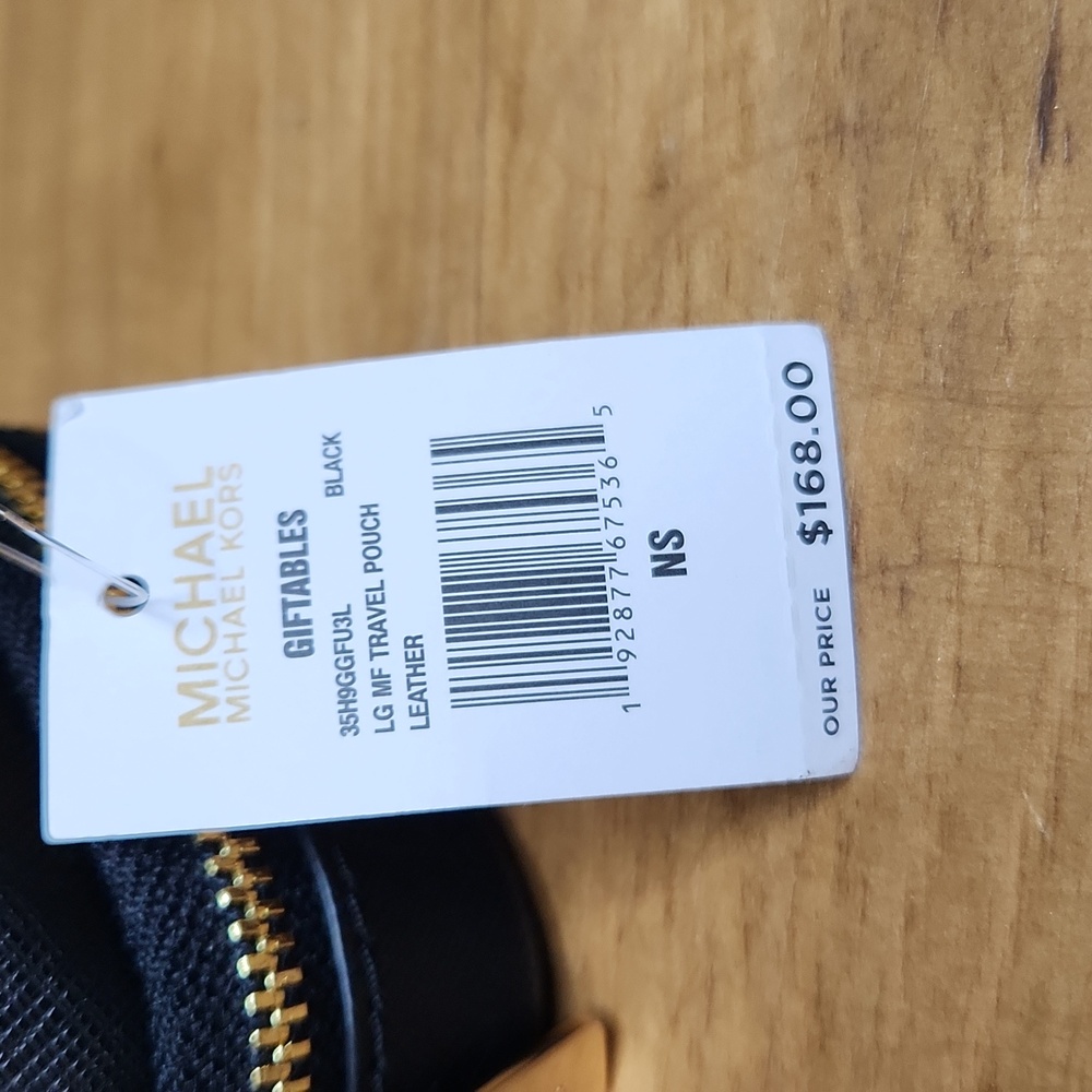 Michael Michael Kors Black Leather Travel/Cosmetic Pouch NWT - Picture 8 of 8